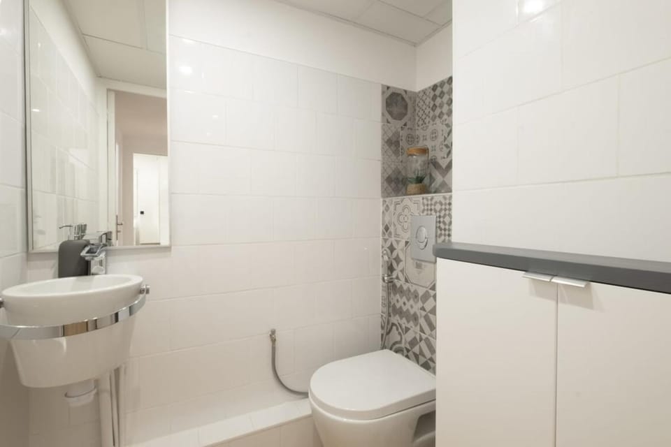 Comfy apartment with residential swimming pool Apartment in Cannes
