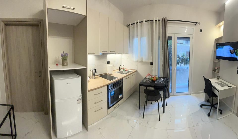 Cozy flat in Hilton, central Athens, 3' metro, VFM! Apartment in Athens