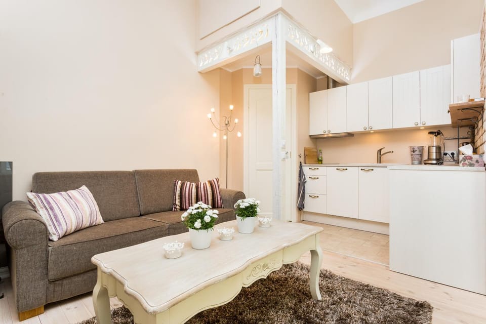 Kitchen or kitchenette, Living room