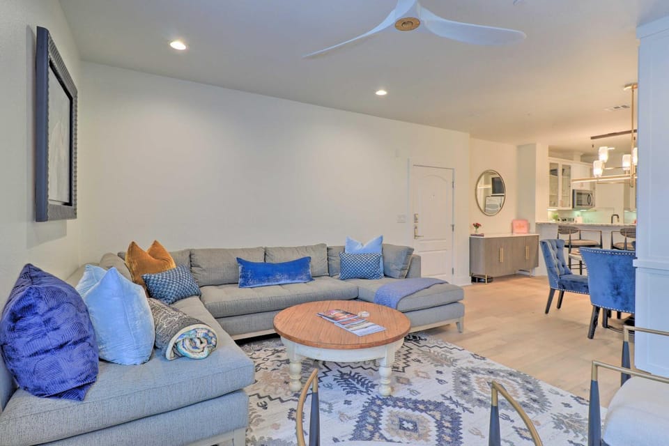 Lake LBJ Condo w/ Balcony & Shared Boat Docks House in Lake Lyndon B Johnson