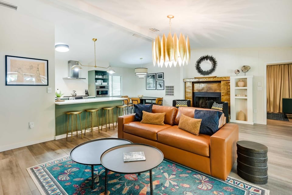 Riverfront Cottage in Homosassa: 'Chateau Relaxo' House in Florida