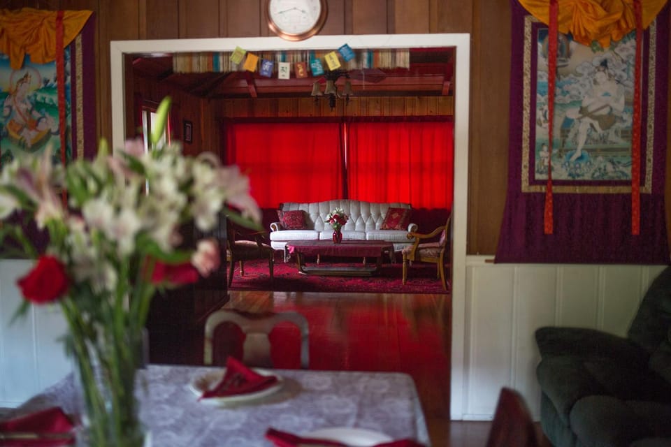 Quiet Mind Lodge, Spa & Retreat Sequoias Nature lodge in Sierra Nevada