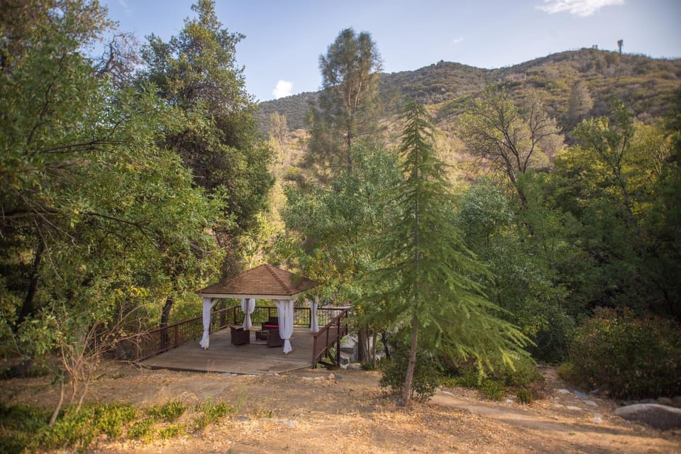 Quiet Mind Lodge, Spa & Retreat Sequoias Nature lodge in Sierra Nevada