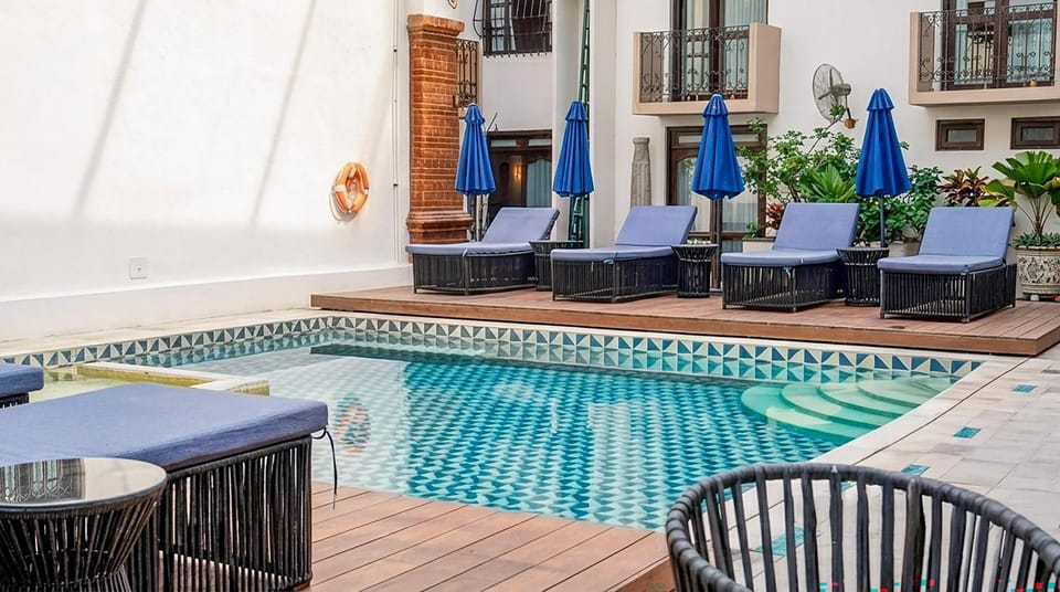 Pool view, Swimming pool