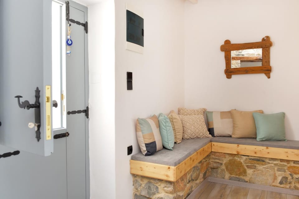 Tramuntana Apartment in Decentralized Administration of the Aegean