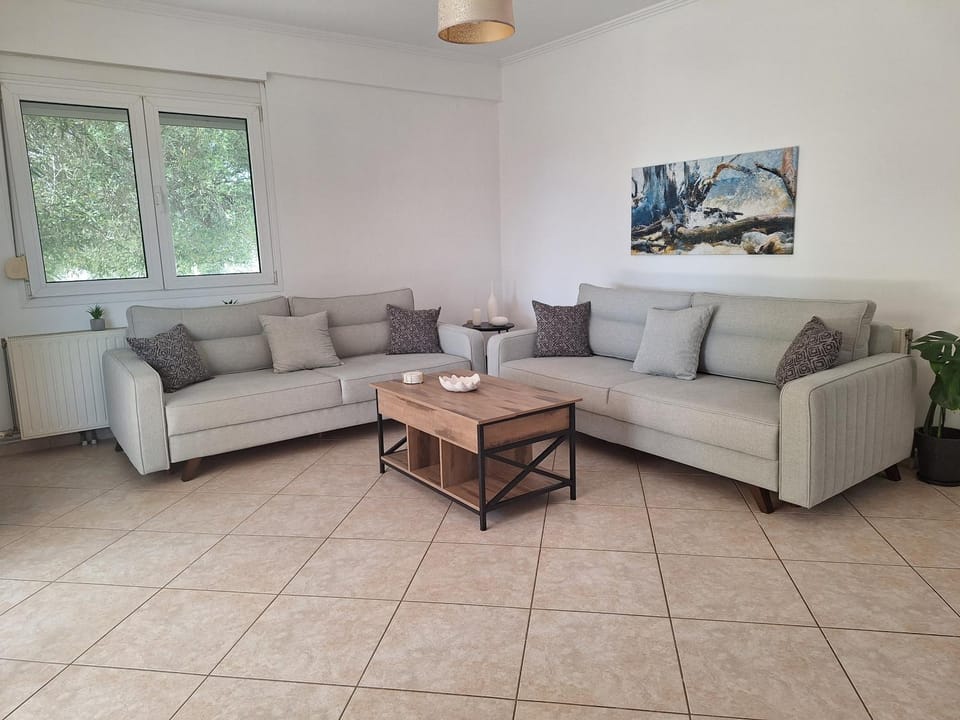 Rural Modern House House in Halkidiki