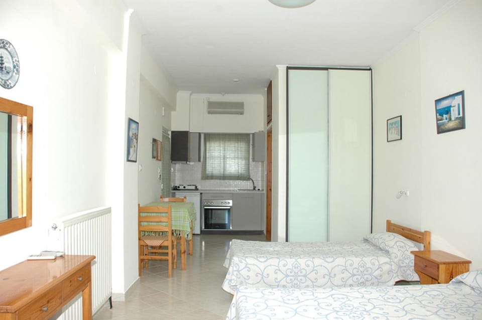 Kitchen or kitchenette, Photo of the whole room
