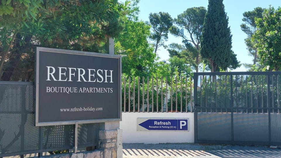 Property logo or sign