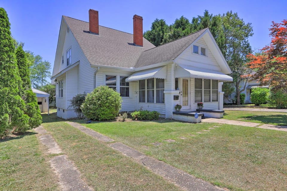 Spacious Lanett Haven w/ Sunroom + Large Deck House in Alabama