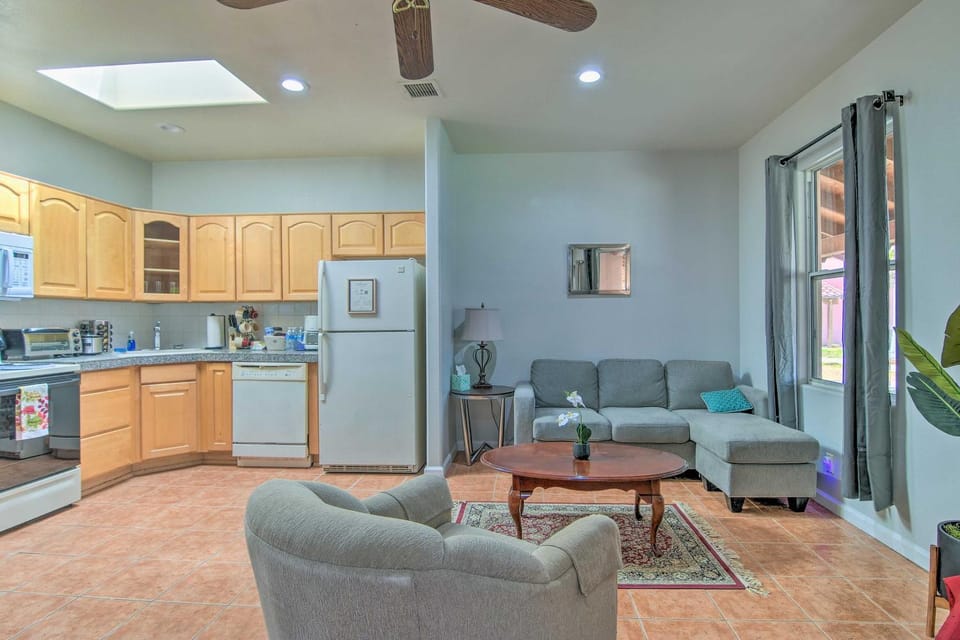 Single-Story Eloy Apartment w/ Patio Space! Apartment in Eloy