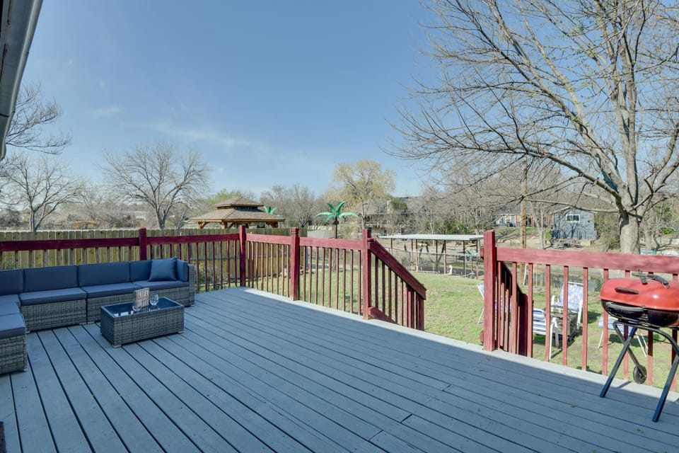 Bring Your Boat! 'Granbury on the Lake' w/ Deck House in Granbury