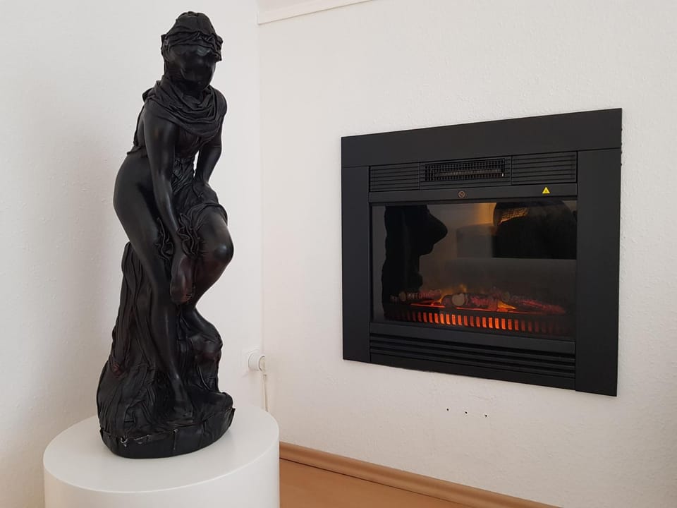 Living room, Decorative detail, fireplace