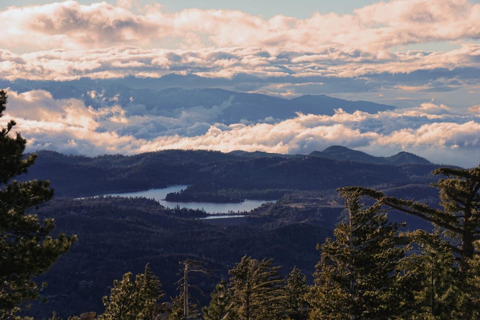 Tree-Top Getaway House in Lake Arrowhead