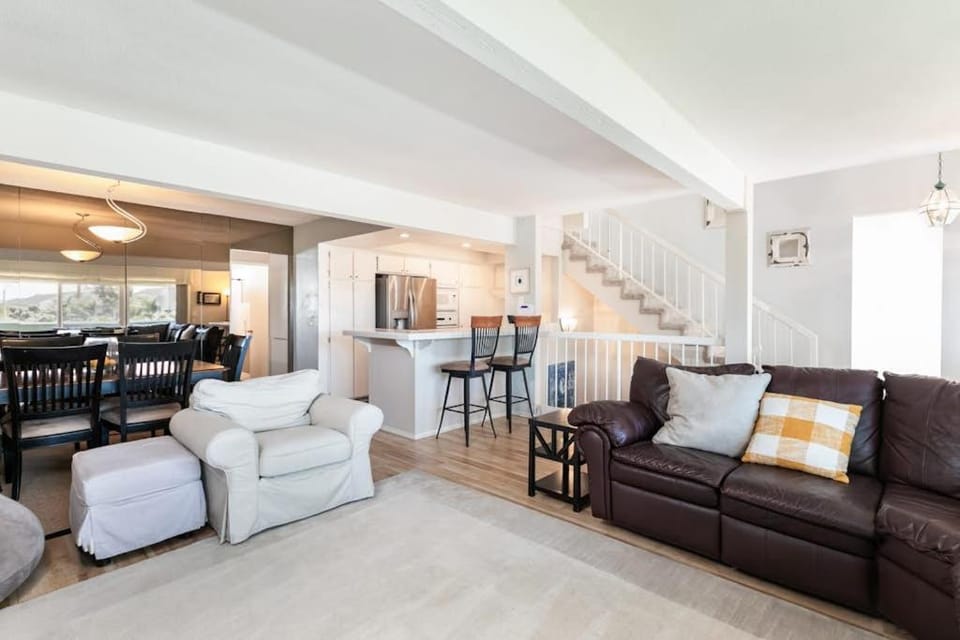 Sunset Palace House in Hermosa Beach
