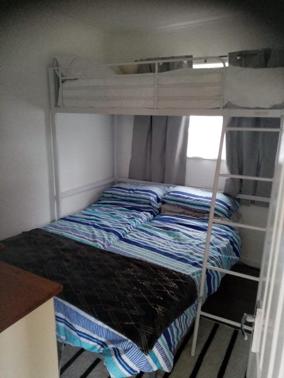 Bed, Photo of the whole room, Bedroom, bunk bed
