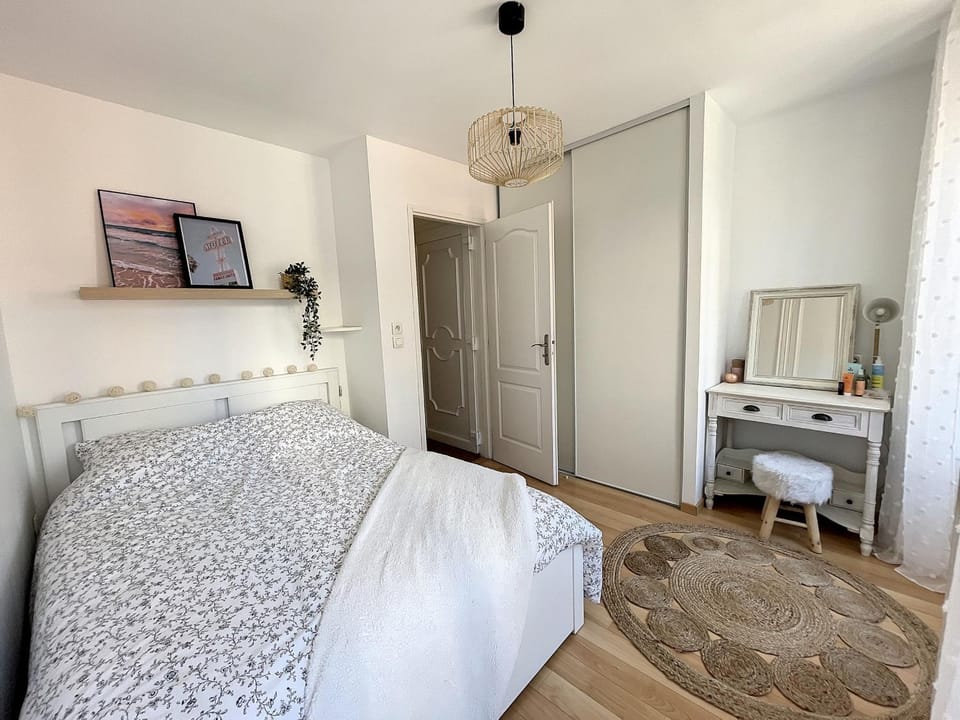 Appartement avec wifi en centre-ville - 2 pers. - FR-1-361-435 Apartment in Granville
