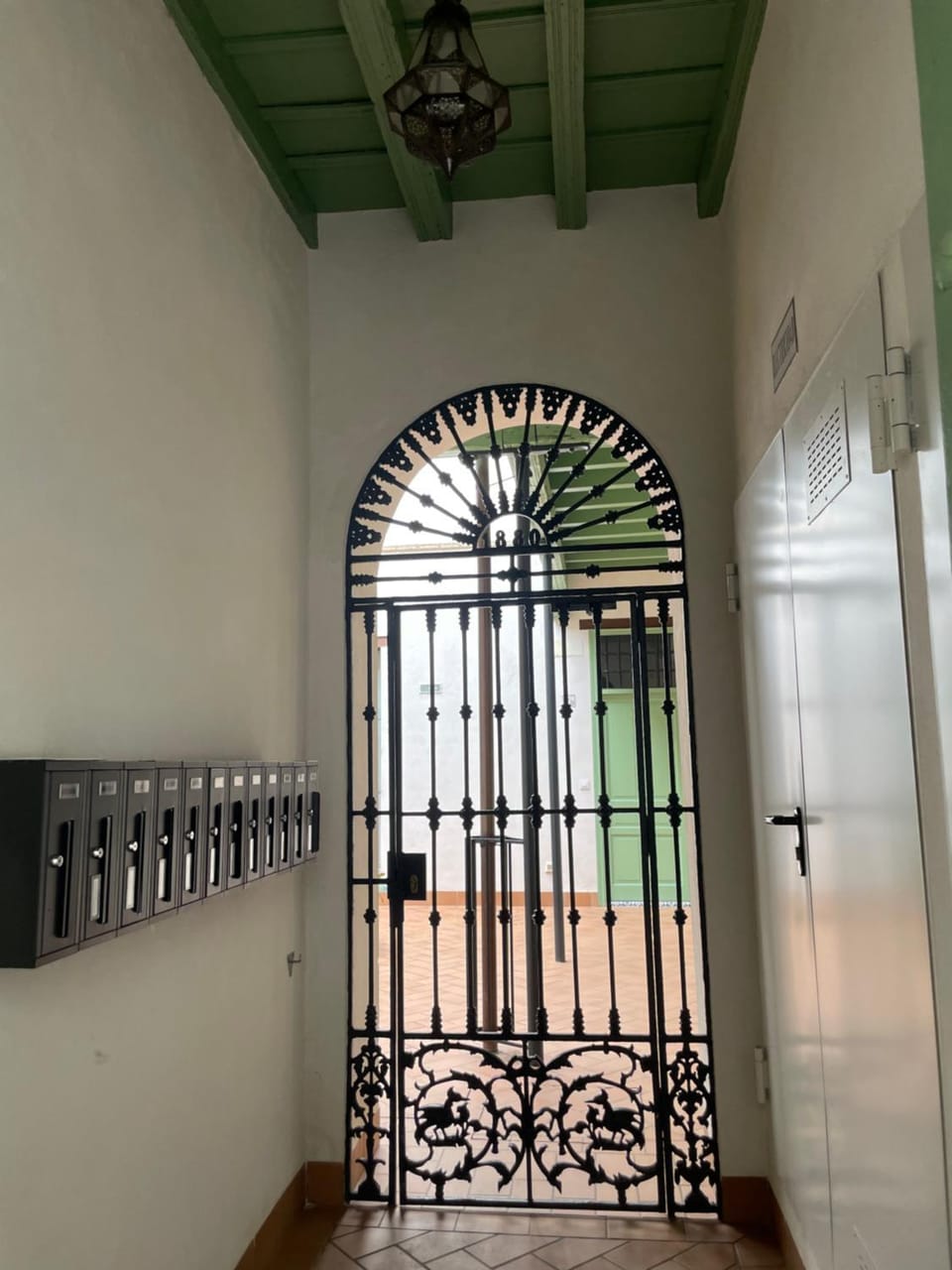One&lux Gran Poder - Cozy twin bedroom central Apartment Apartment in Seville
