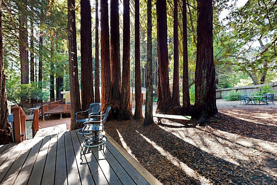 Wagging Woods House in Russian River