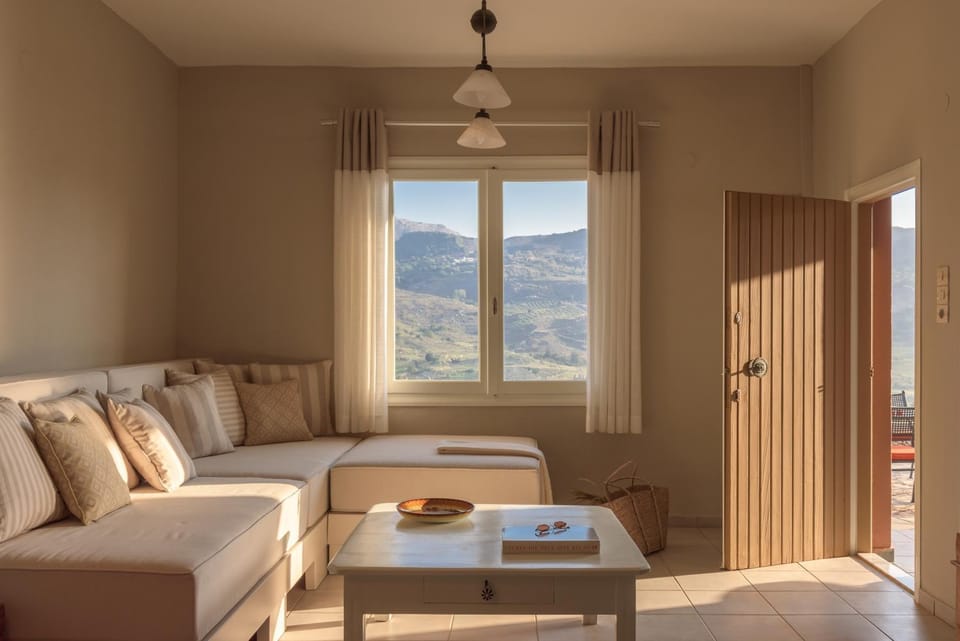 Living room, Seating area, Mountain view
