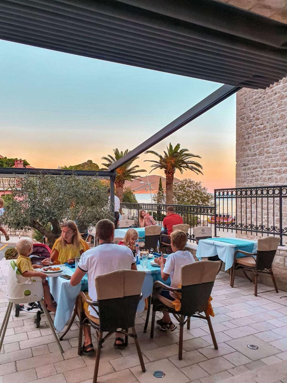 Restaurant/places to eat