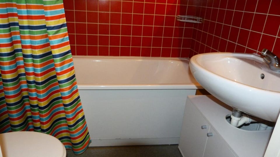 Résidence Aiguille Grive Bat Iii - Appartement 2 pièces 6 personnes en duplex, skis aux pieds, dans le village de Charmettoger à Arc 1800 MAE-2037 Apartment in Landry