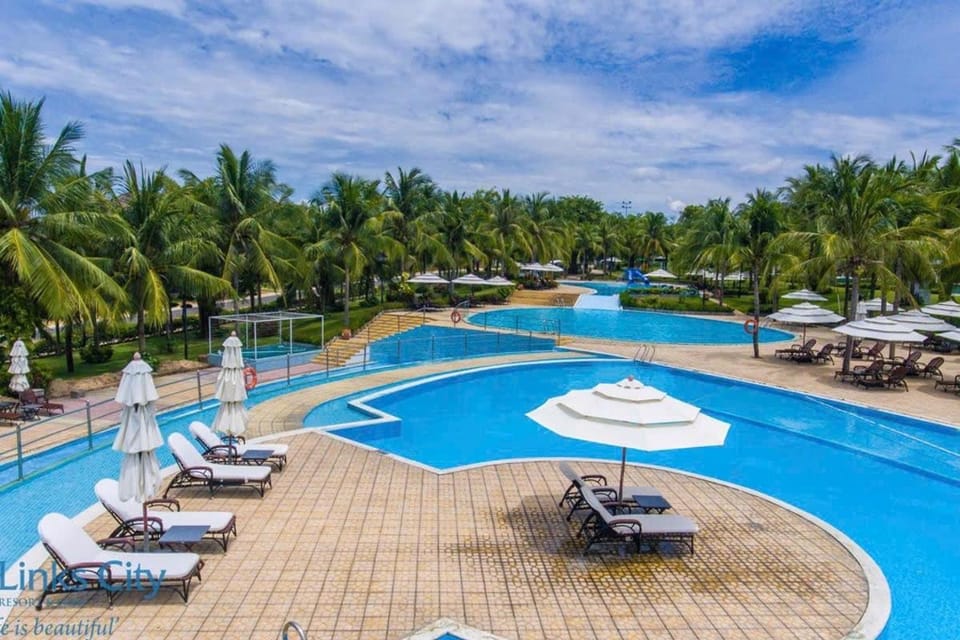 Pool view
