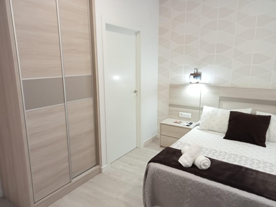 Bed, Photo of the whole room, Bedroom, wardrobe