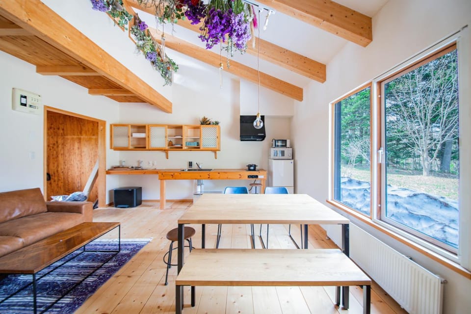 Living room, Dining area, kitchen