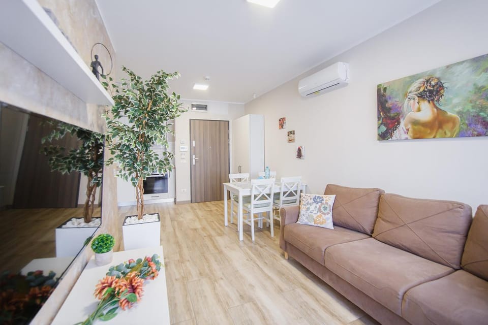 TV and multimedia, air conditioner