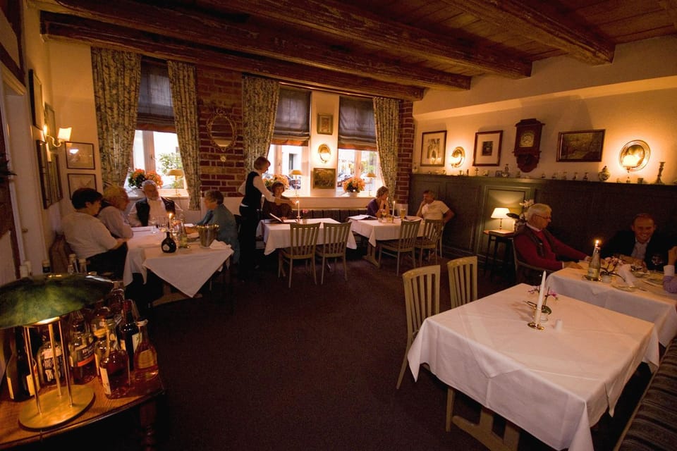 Restaurant/places to eat