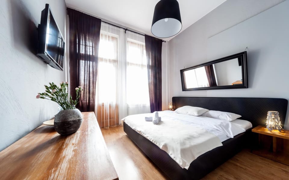Bed, Photo of the whole room