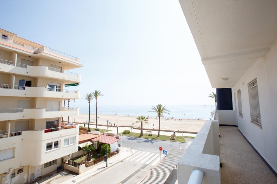 Balcony/Terrace, Sea view, Street view