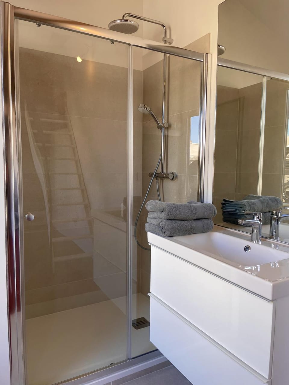 Shower, Bathroom
