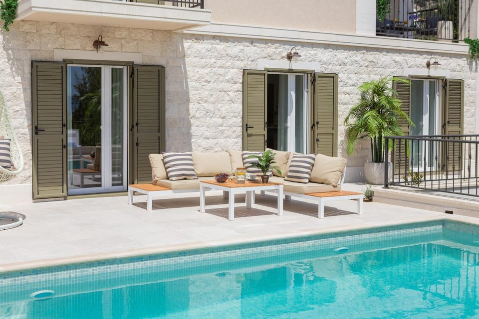 Villa Mirta Apartment in Bol