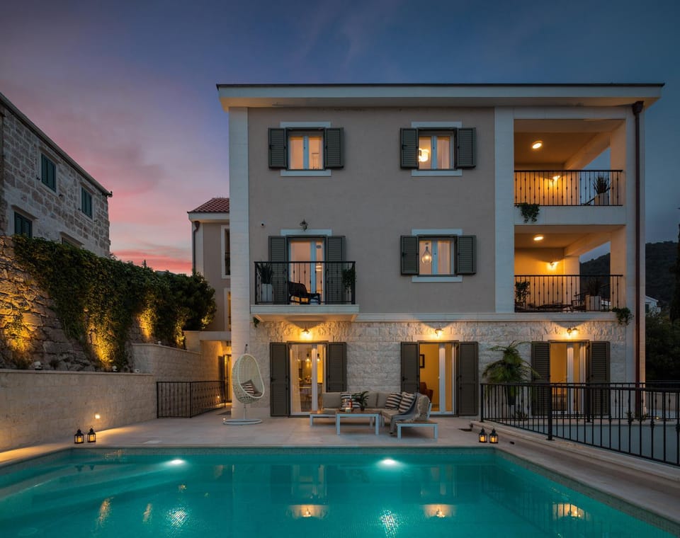 Villa Mirta Apartment in Bol