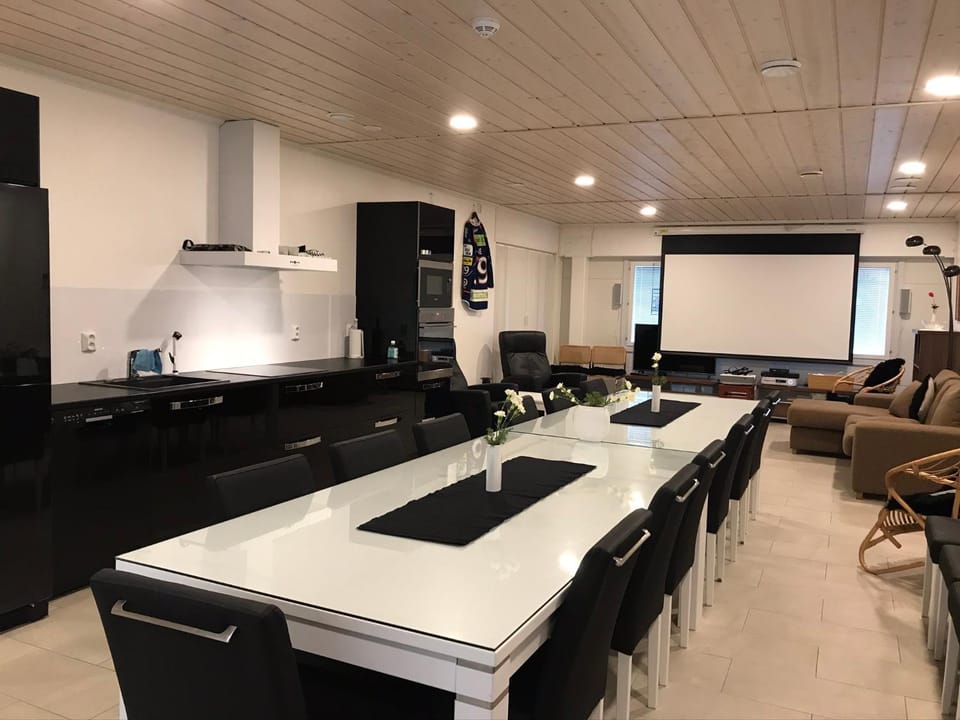 Meeting/conference room