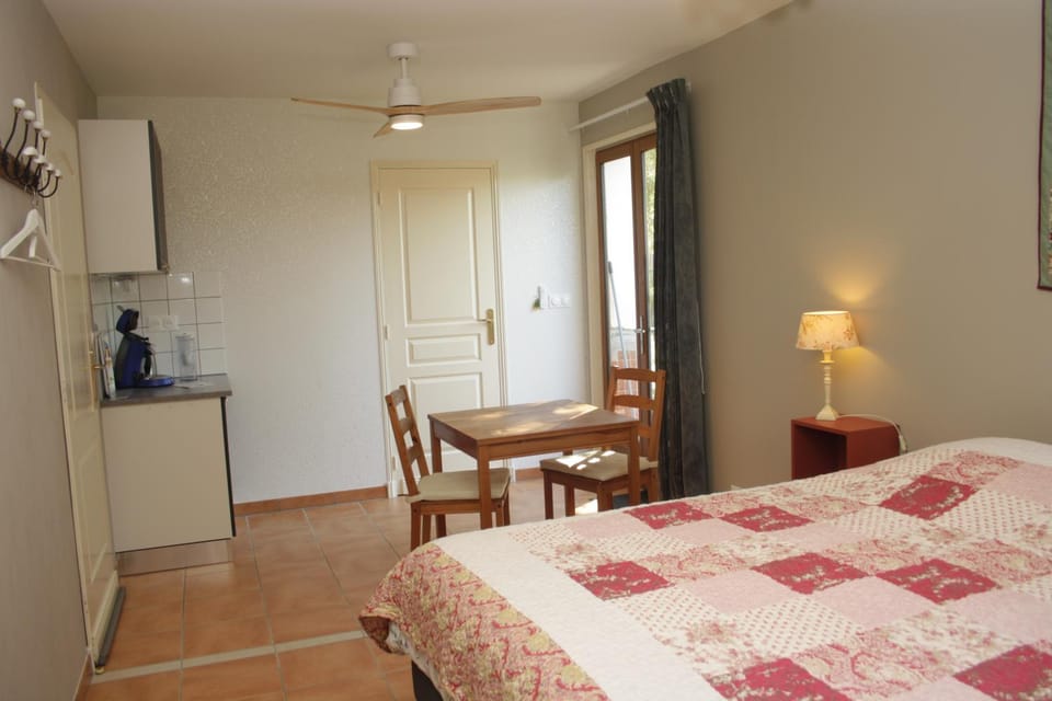 Repos chez Margot Bed and Breakfast in Occitanie