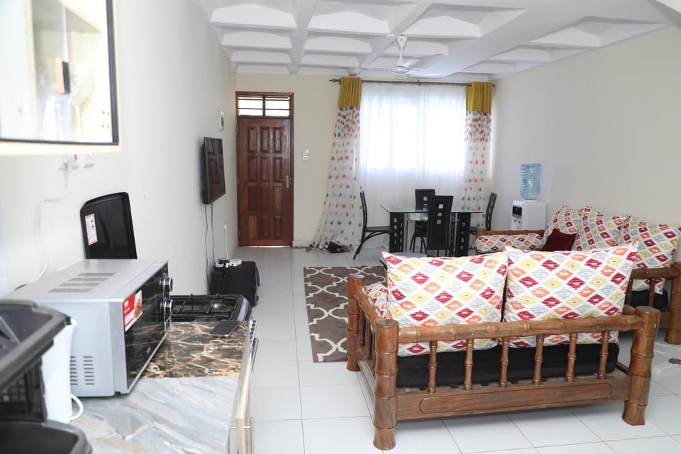 Living room, Photo of the whole room