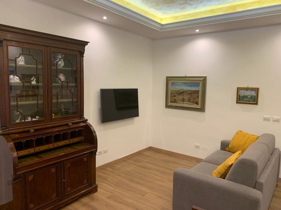 Communal lounge/ TV room, TV and multimedia, Lounge or bar, Seating area