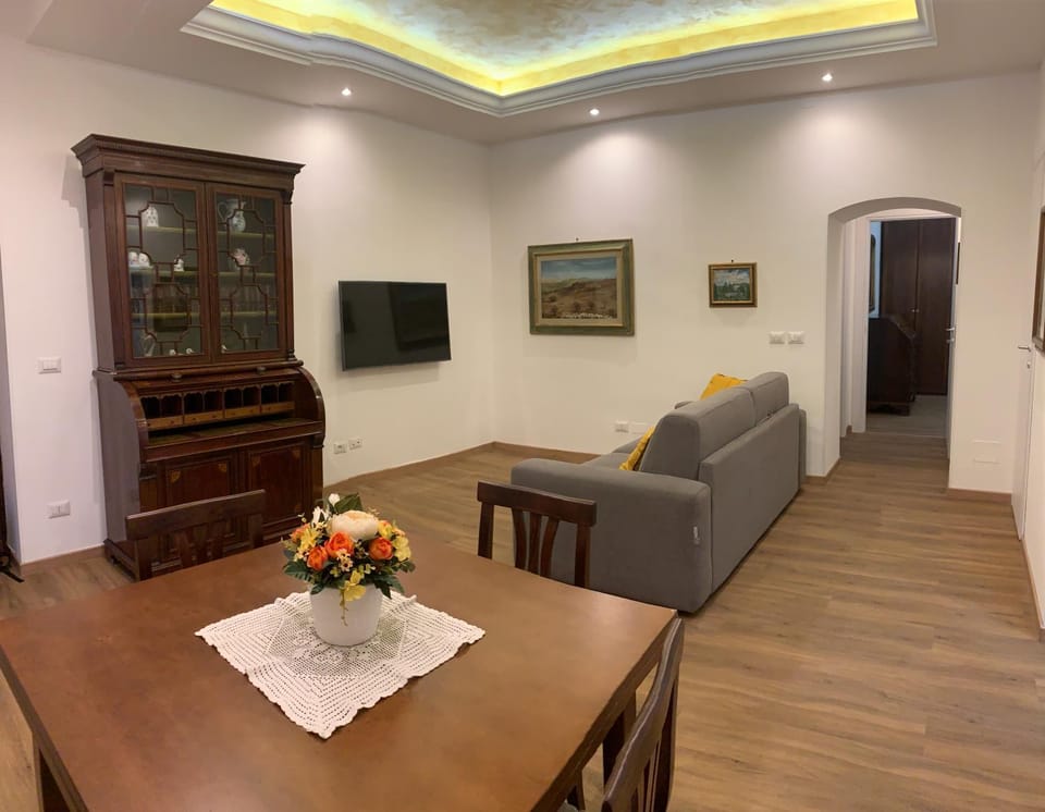 Lounge or bar, Dining area