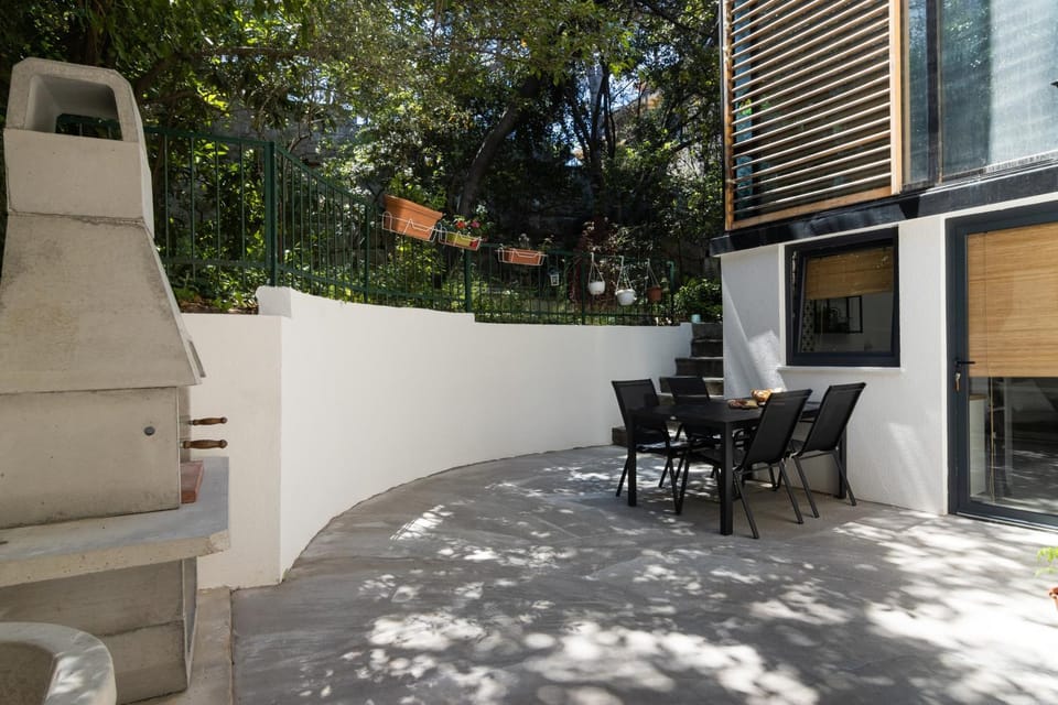 Patio, BBQ facilities, Balcony/Terrace