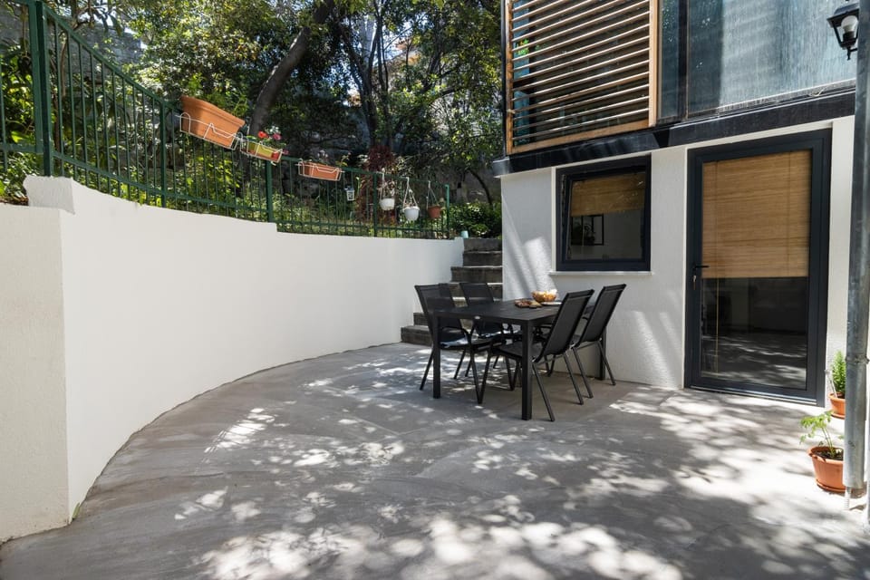 Patio, Balcony/Terrace