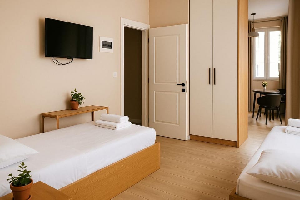 Luxury Studios - Steps from the Beach Bed and Breakfast in Sarandë