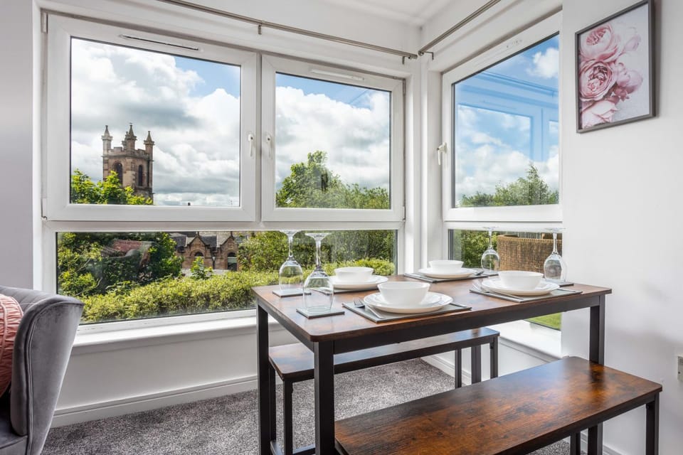 Walker Suite No 60 - Donnini Apartments Apartment in Kilmarnock