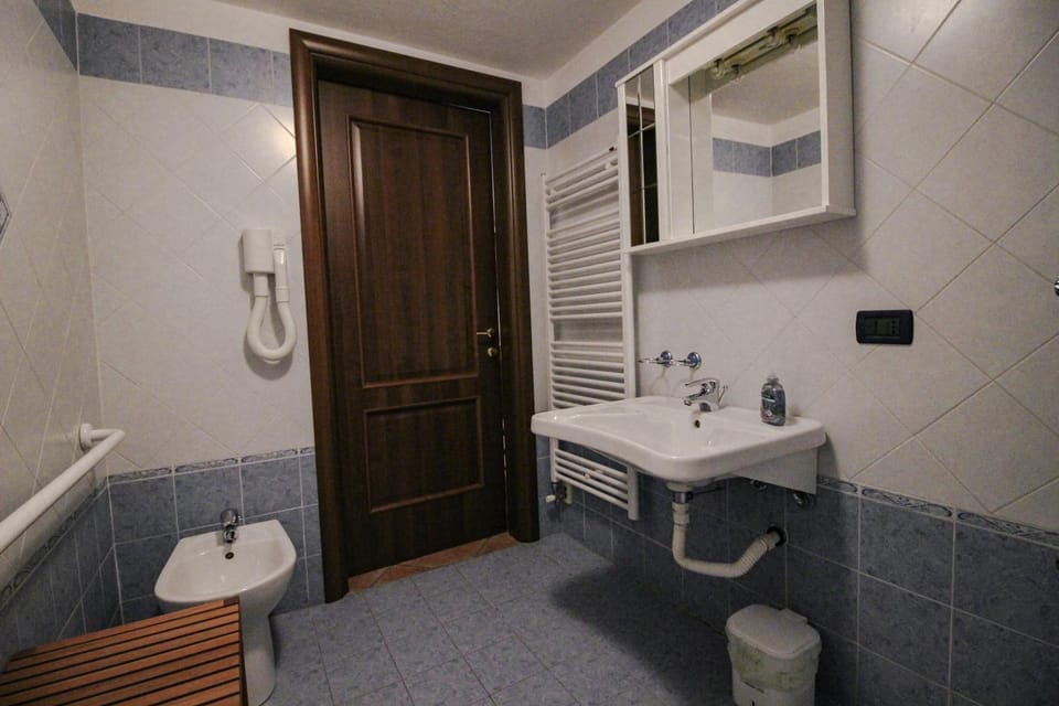 Residence Aquila - Bilo Monte Rena Apartment in Aosta Valley, Italy