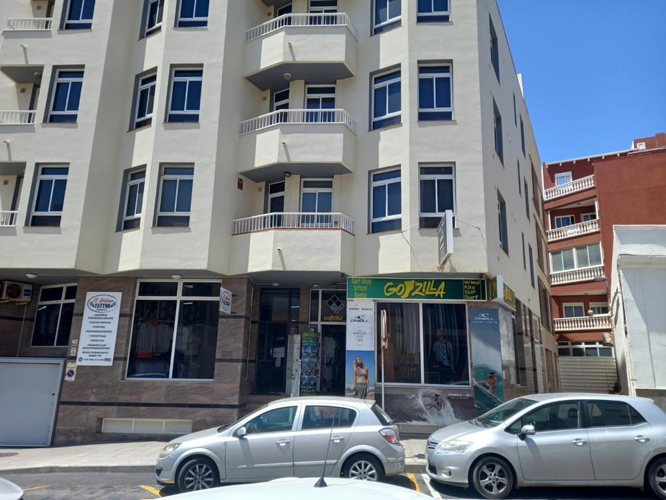 Property building, Facade/entrance