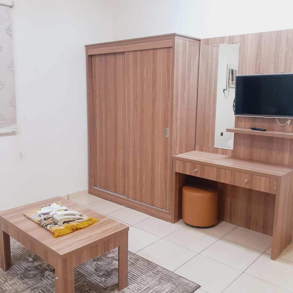 TV and multimedia, hair dresser, wardrobe