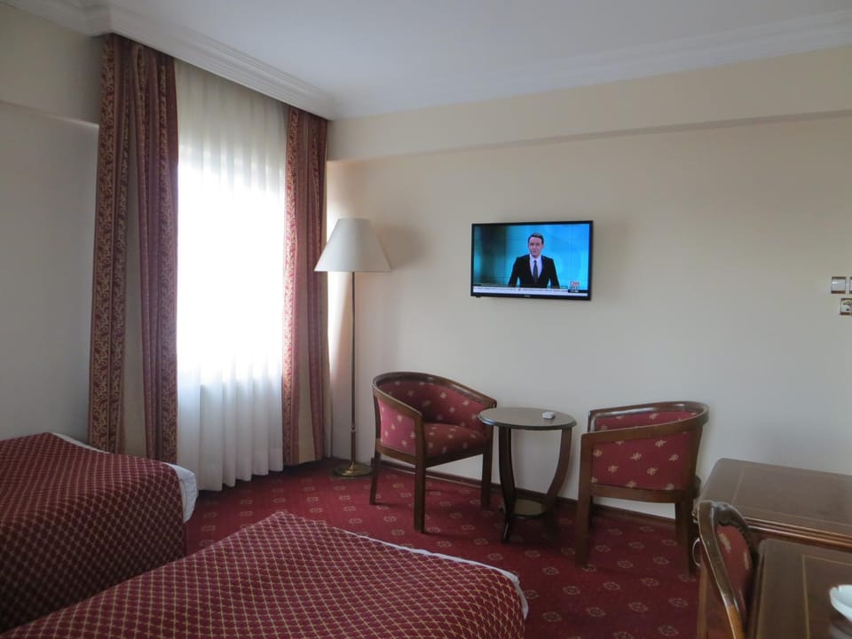 Photo of the whole room
