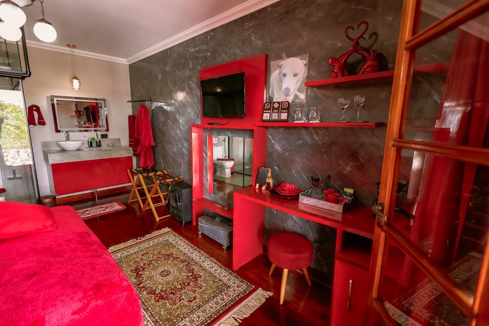 TV and multimedia, Photo of the whole room, minibar