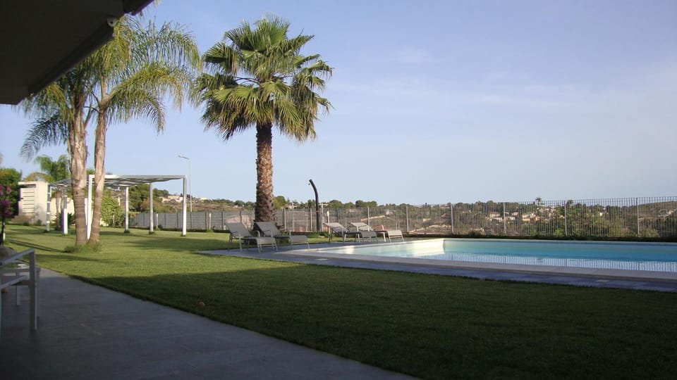 appartamento in moderna villa con piscina Apartment in Sicily